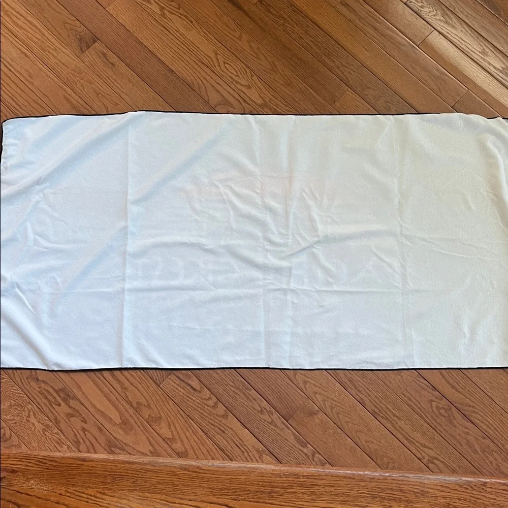Pacific Crest Endurance Sports Festival Lightweight Beach Towel, NWOT